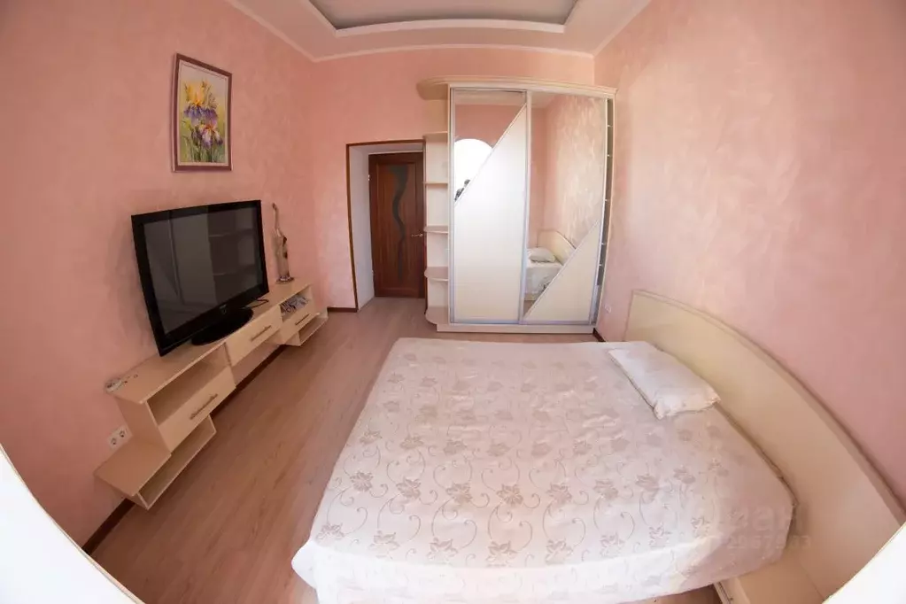 Квартиры в севастополе комнатная. Севастополь большая морская д. Г. Элитное жилье в севастополе. Севастополь, ул.