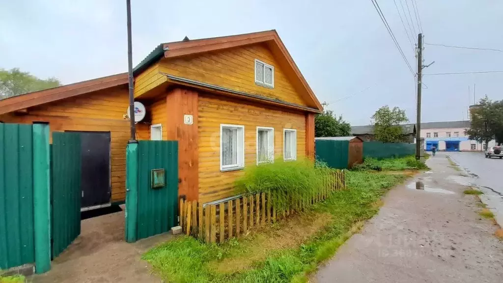 Дом в Кировская область, Слободской ул. Кирова, 3 (100 м) - Фото 0