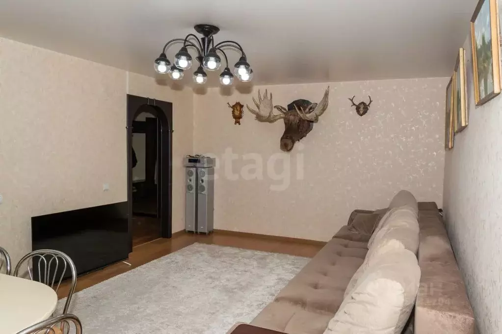 3-к кв. Курганская область, Курган Заозерный жилрайон, 11-й мкр, 1 ... - Фото 1