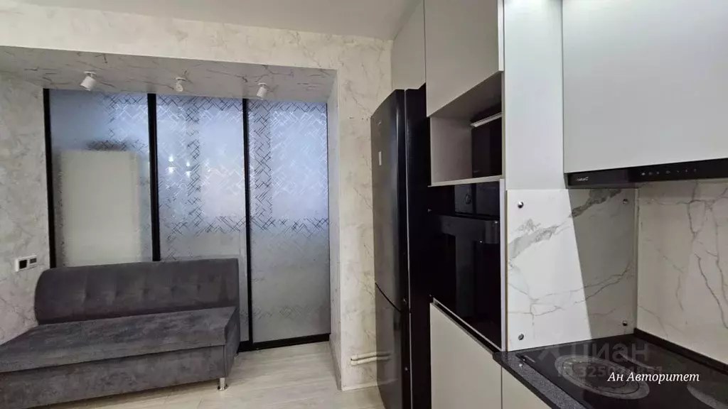 3-к кв. Кемеровская область, Ленинск-Кузнецкий Юргинская ул., 8 (73.3 ... - Фото 1