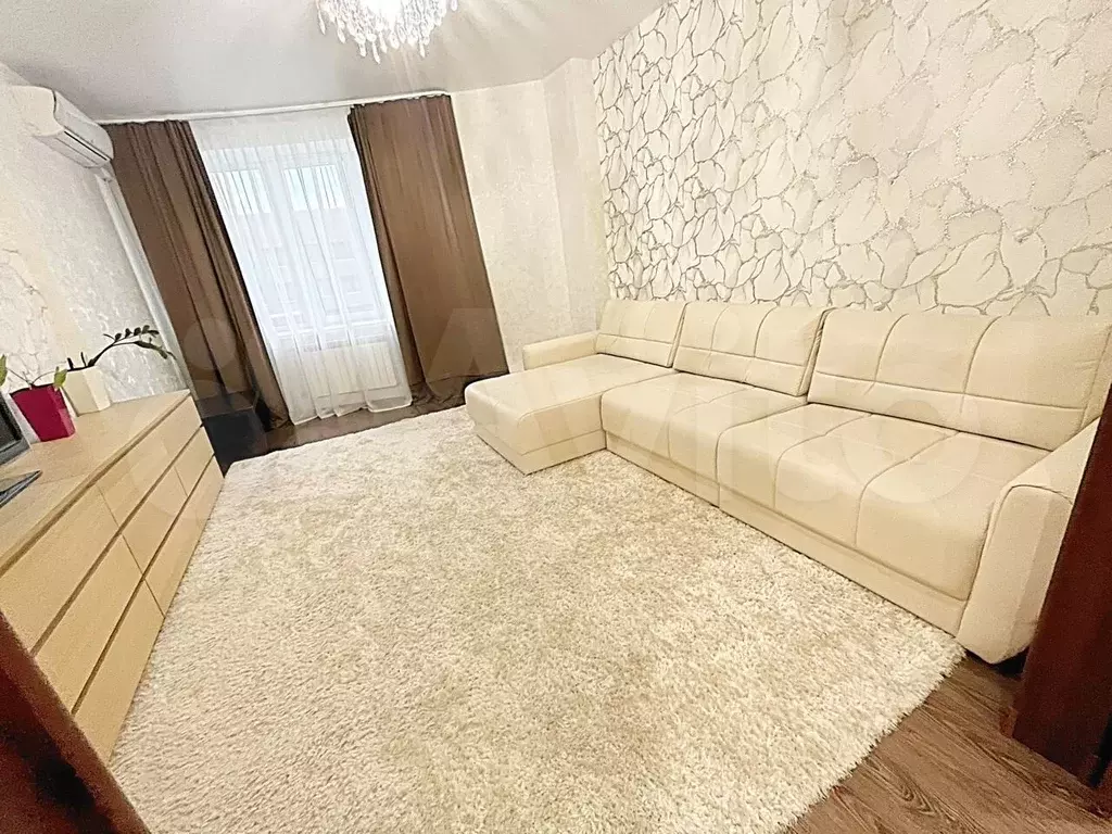 2-к. квартира, 84 м, 8/9 эт. - Фото 1