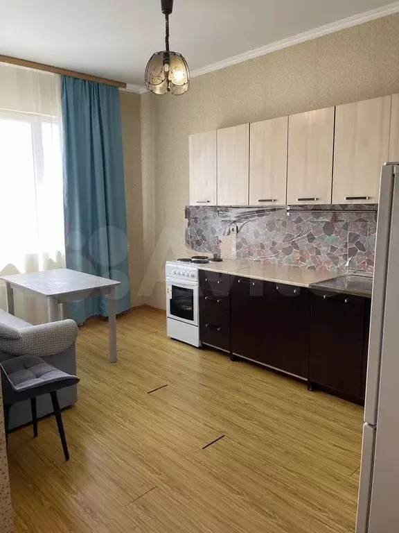 1-к. квартира, 45 м, 9/12 эт. - Фото 1