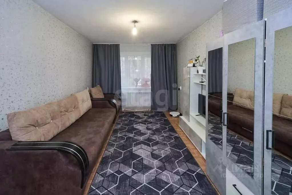 2-к кв. Кемеровская область, Кемерово просп. Химиков, 12А (43.9 м) - Фото 0