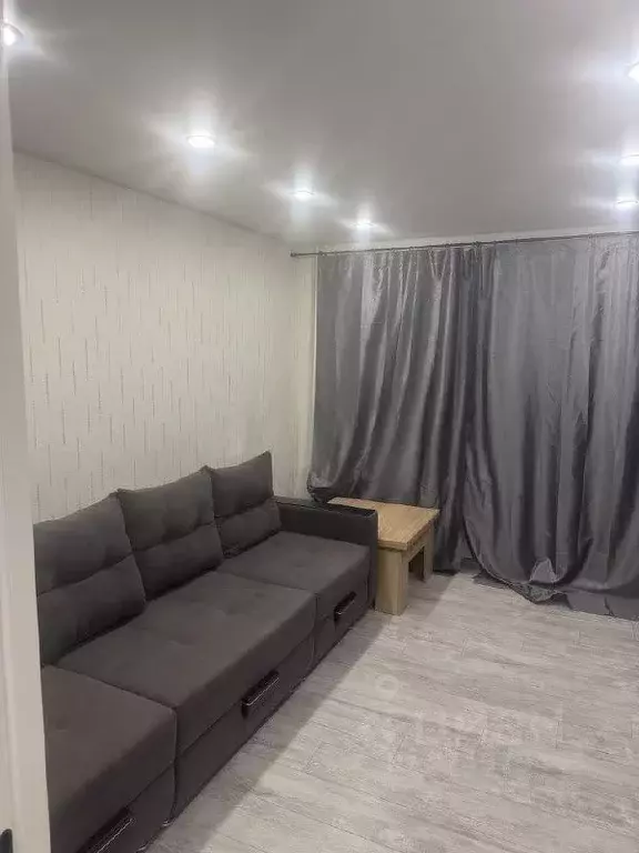 2-к кв. Тюменская область, Тюмень ул. Фурманова, 4 (44.7 м) - Фото 1