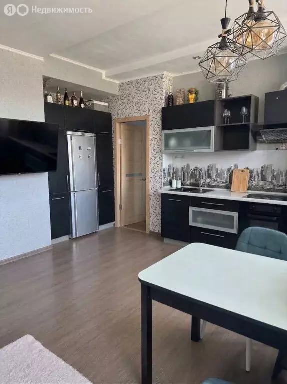 3-комнатная квартира: Березники, улица Труда, 4 (63.2 м) - Фото 2