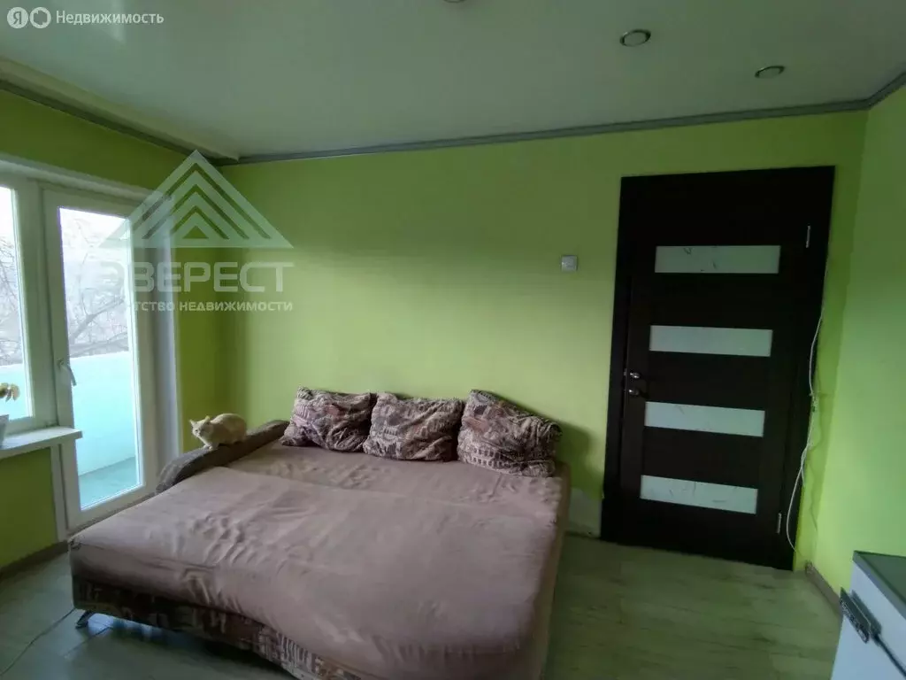 4-комнатная квартира: Абакан, улица Вяткина, 49 (72.8 м) - Фото 1