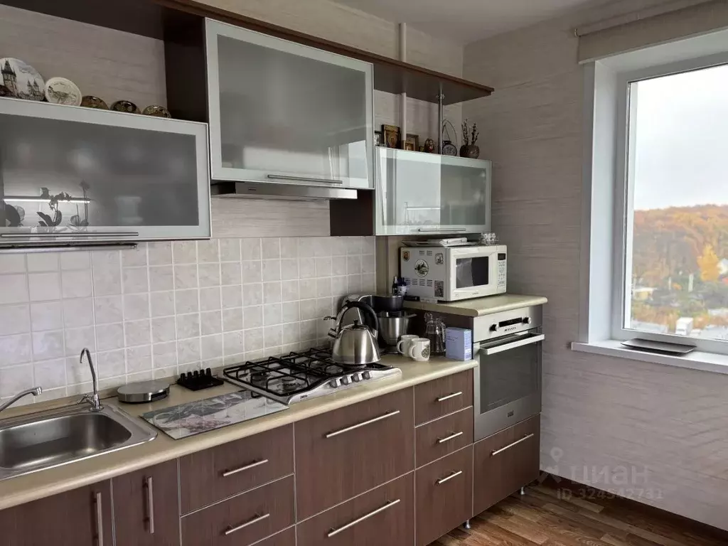 2-к кв. Чувашия, Чебоксары Пролетарская ул., 27 (52.0 м) - Фото 1