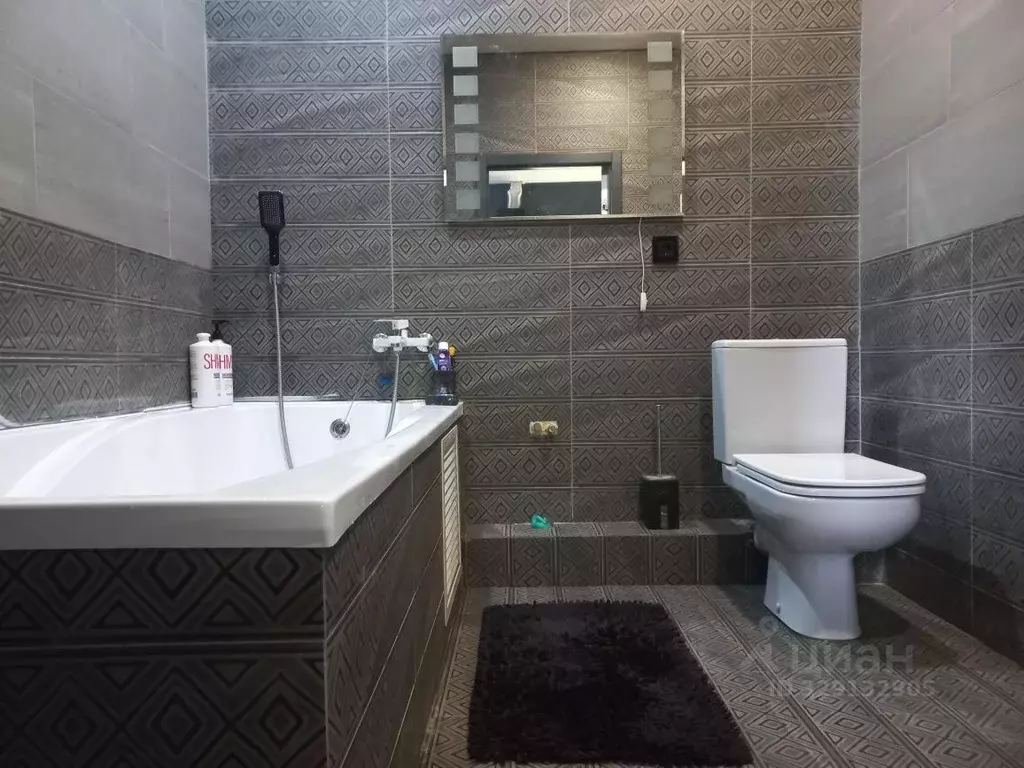 Таунхаус в Брянская область, Брянский район, Снежское с/пос, с. ... - Фото 1