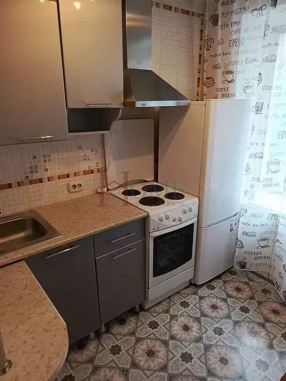 2-к кв. Новосибирская область, Новосибирск ул. Вокзальная магистраль, ... - Фото 0