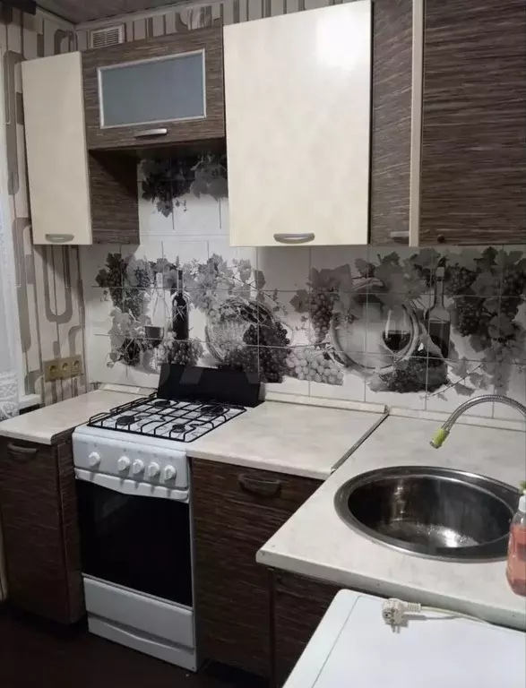 1-к. квартира, 30 м, 5/5 эт. - Фото 0