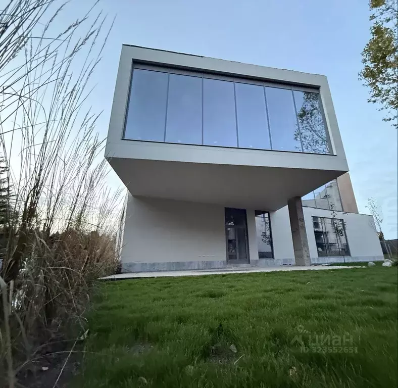 Дом в Московская область, Одинцовский городской округ, д. Немчиново  ... - Фото 0