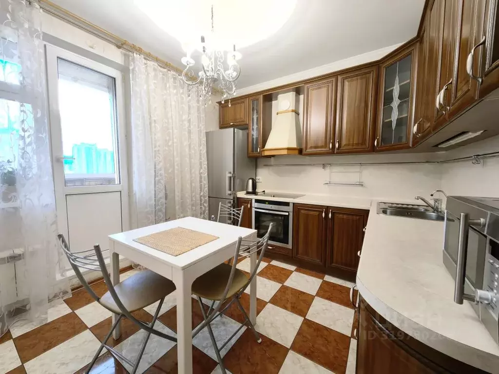 2-к кв. Московская область, Химки Молодежная ул., 60 (60.0 м) - Фото 0