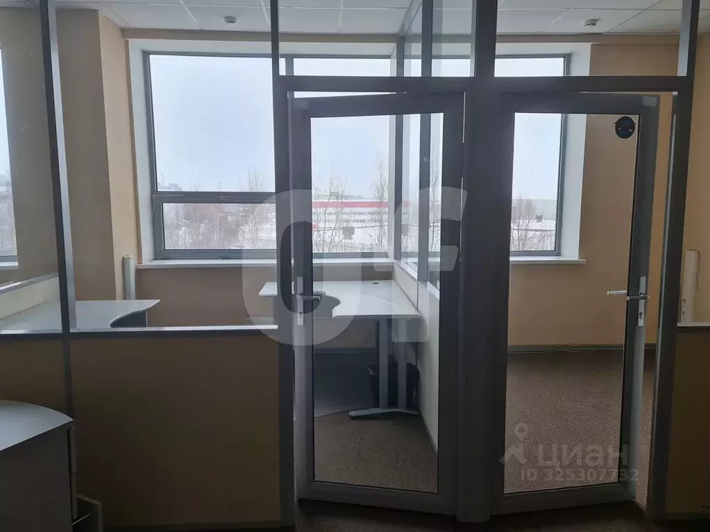 Офис в Московская область, Химки городской округ, д. Дубровки ул. ... - Фото 0