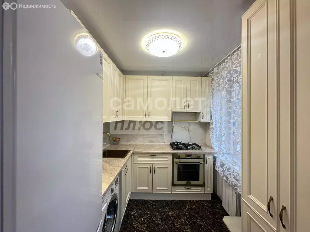 3-комнатная квартира: Москва, Чонгарский бульвар, 10к1 (55 м) - Фото 1