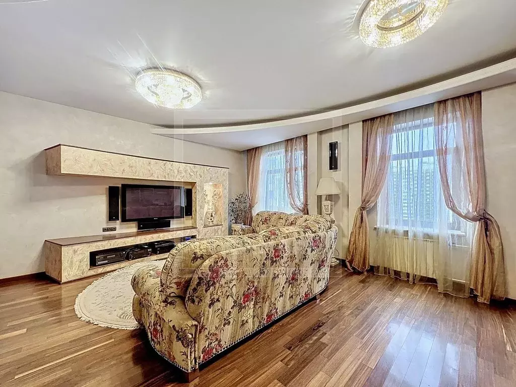 3-к кв. Москва ул. Академика Пилюгина, 22К1 (130.0 м) - Фото 2