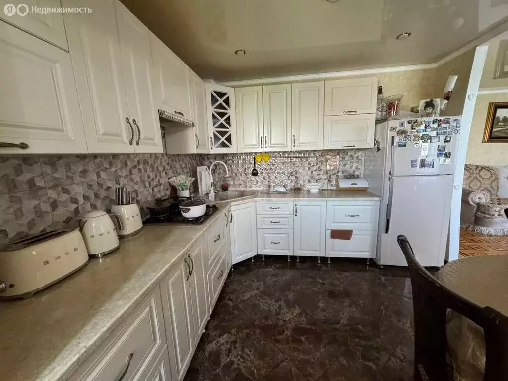 4-комнатная квартира: Владикавказ, проспект Доватора, 23к1 (76.7 м) - Фото 1