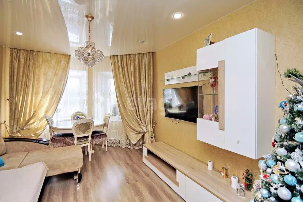 3-к кв. Ханты-Мансийский АО, Сургут Быстринская ул., 18/3 (70.0 м) - Фото 1