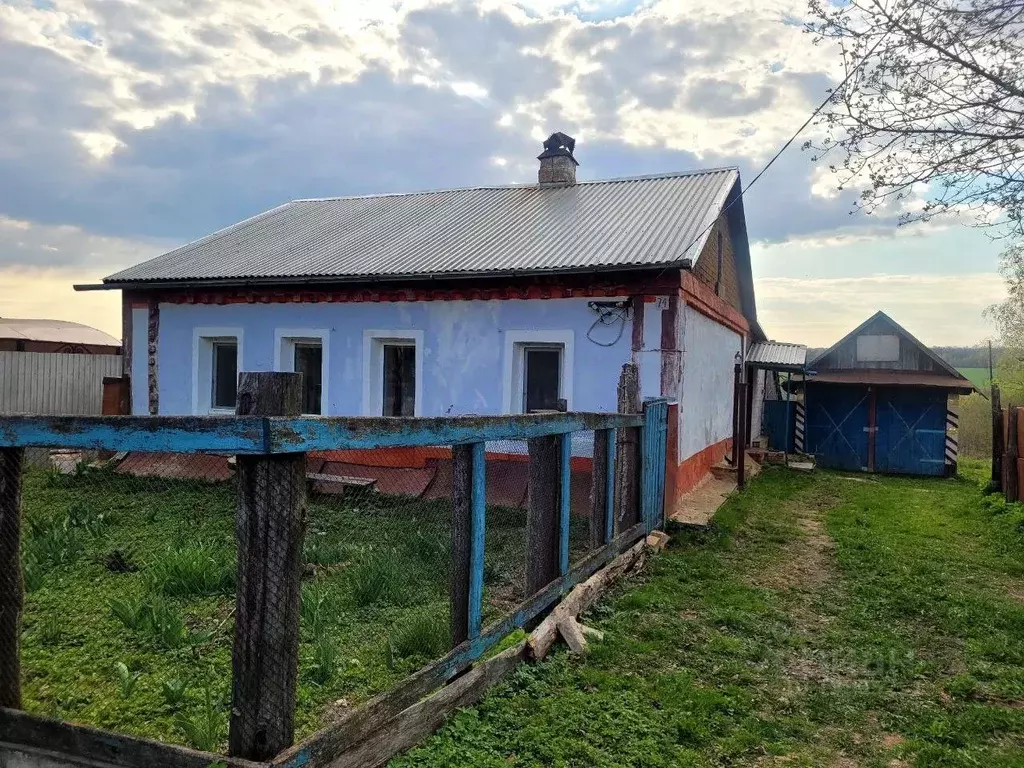 Дом в Тульская область, Щекинский район, Крапивенское муниципальное ... - Фото 0