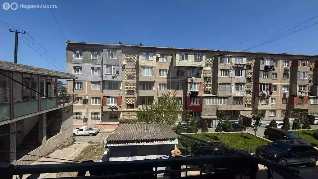 4-комнатная квартира: Махачкала, проспект Амет-хана Султана, 2 (60 м) - Фото 1