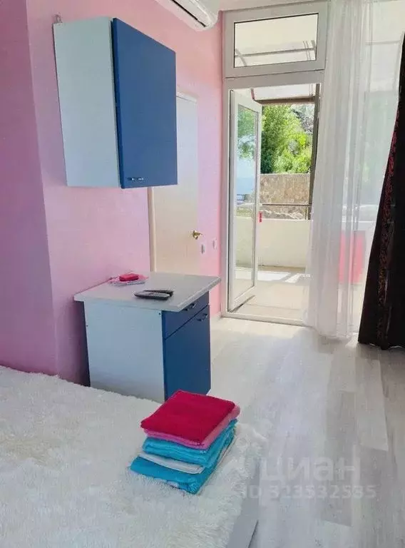 Комната Крым, Алушта муниципальный округ, Партенит пгт ул. Горная, 8 - Фото 1