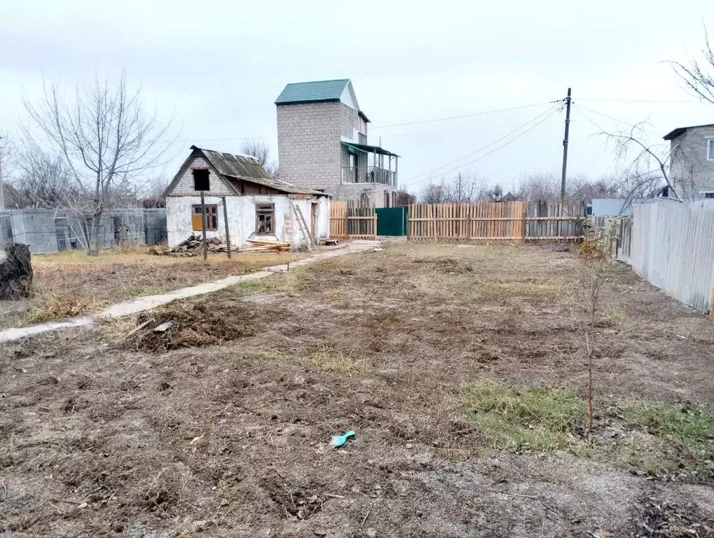 Участок в Волгоградская область, Волжский Здоровье Химика СНТ, ул. ... - Фото 0