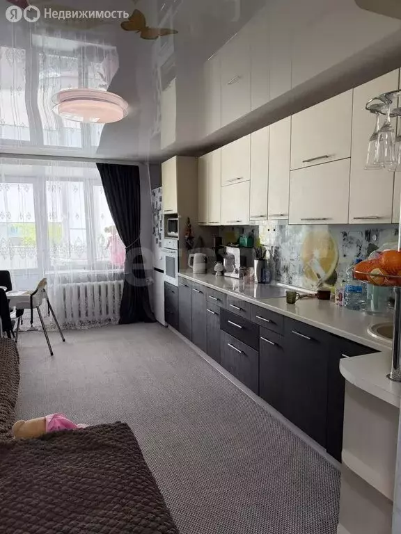 3-комнатная квартира: Заводоуковск, Сибирская улица, 2 (59.8 м) - Фото 1