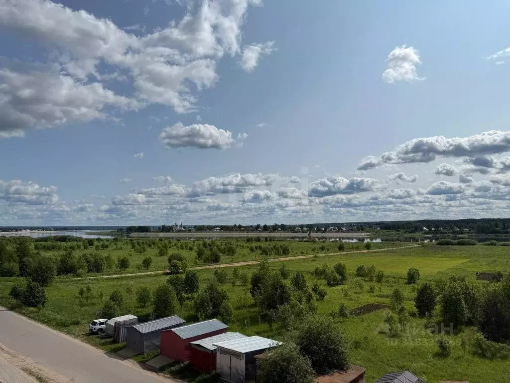 3-к кв. Вологодская область, Великий Устюг Набережная ул., 23 (101.2 ... - Фото 0
