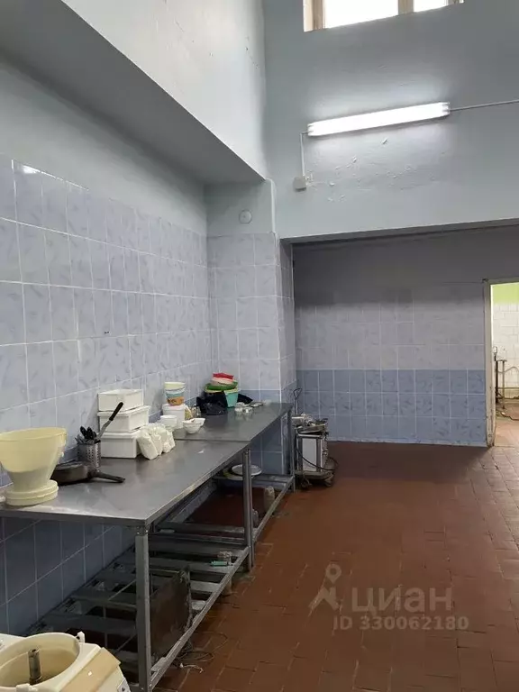 Помещение свободного назначения в Тверская область, Торжок Больничная ... - Фото 1