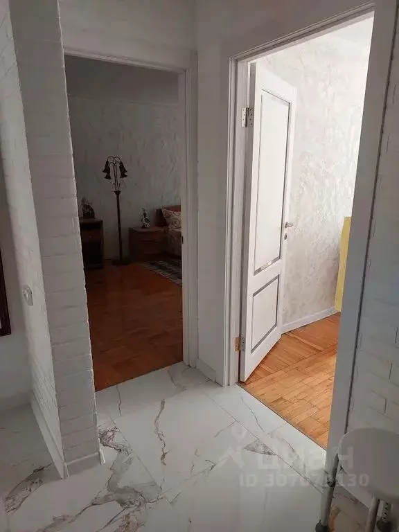2-к кв. Ставропольский край, Кисловодск ул. Андрея Губина, 18 (75.0 м) - Фото 0