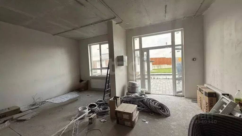 Офис в Крым, Симферопольский район, с. Мирное ул. Славы (52 м) - Фото 2