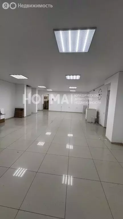 1-комнатная квартира: Октябрьский, улица Кортунова, 6 (73.5 м) - Фото 1