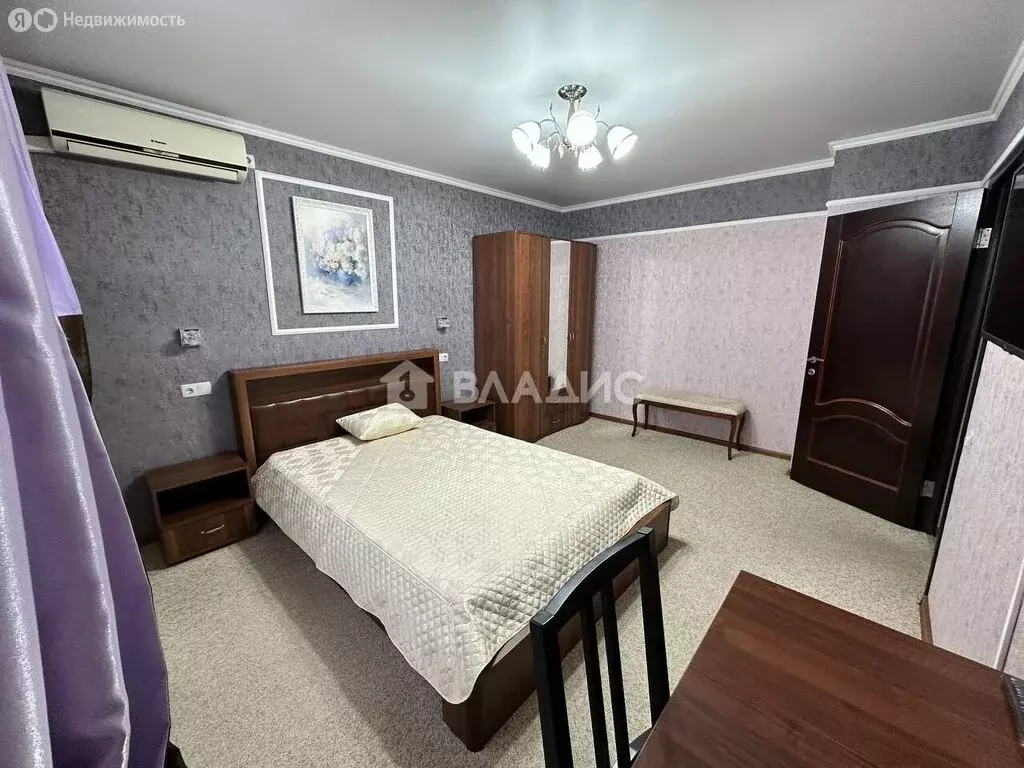 2-комнатная квартира: Нижнекамск, проспект Мира, 72 (56.8 м) - Фото 1