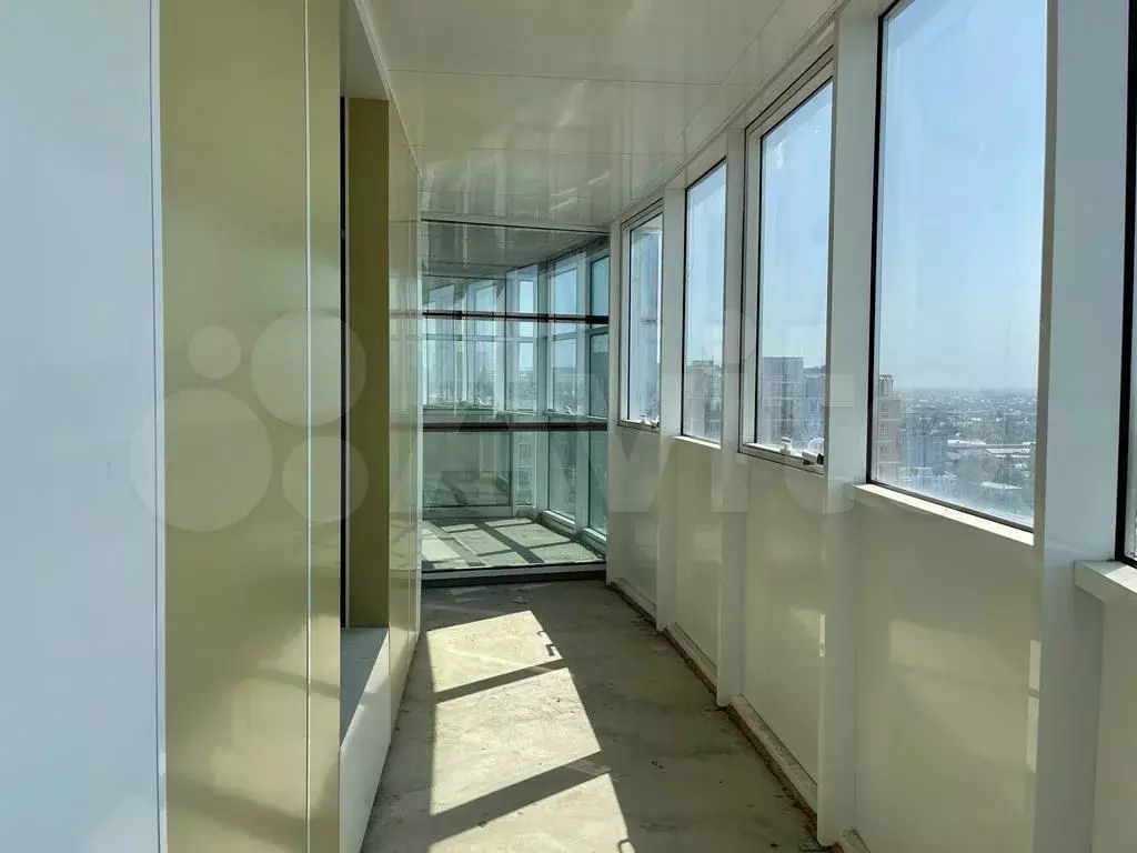 Аукцион: 4-к. квартира, 208,8 м, 17/20 эт. - Фото 0