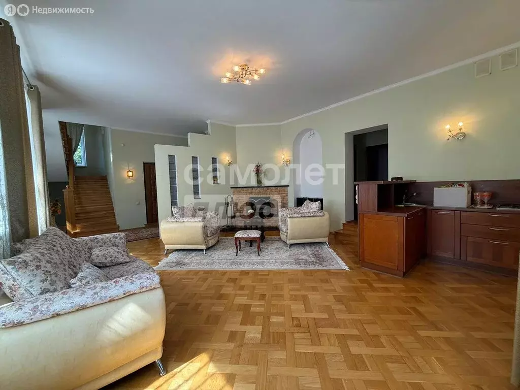 Дом в Йошкар-Ола, улица Гомзово (300 м) - Фото 0