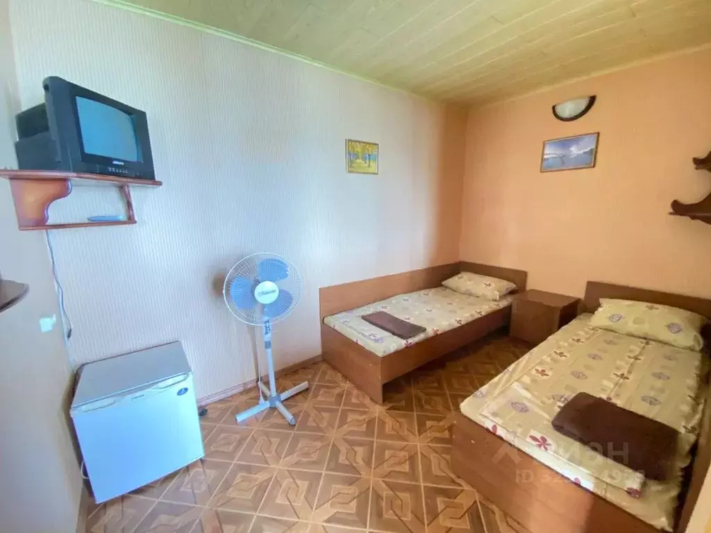 Дом в Крым, Алушта муниципальный округ, с. Солнечногорское ул. ... - Фото 1