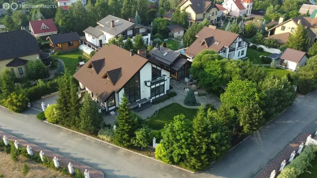 Дом в Кашино, микрорайон Ильинский, 4 (355.3 м) - Фото 0