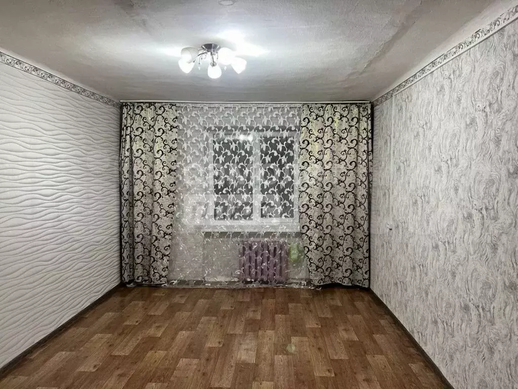 Комната 18,5 м в 7-к., 2/3 эт. - Фото 0