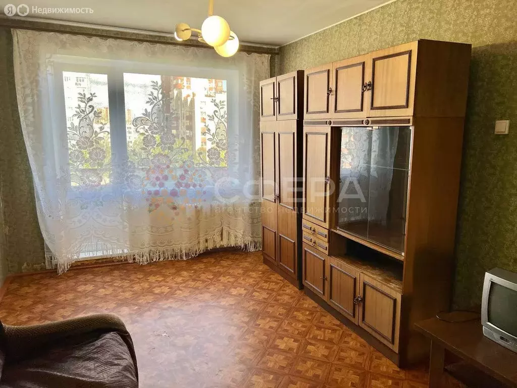 3-комнатная квартира: Новосибирск, улица Крылова, 53 (58 м) - Фото 1