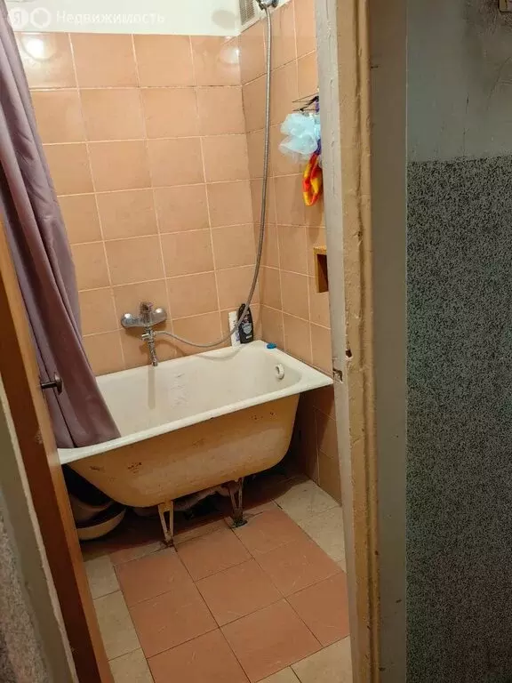 1к в 5-комнатной квартире (9.8 м) - Фото 1