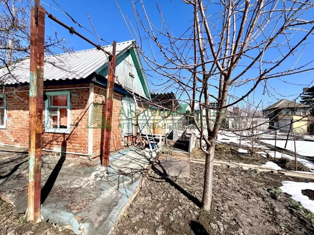 Дом в Саратовская область, Энгельсский район, Красноярское ... - Фото 1