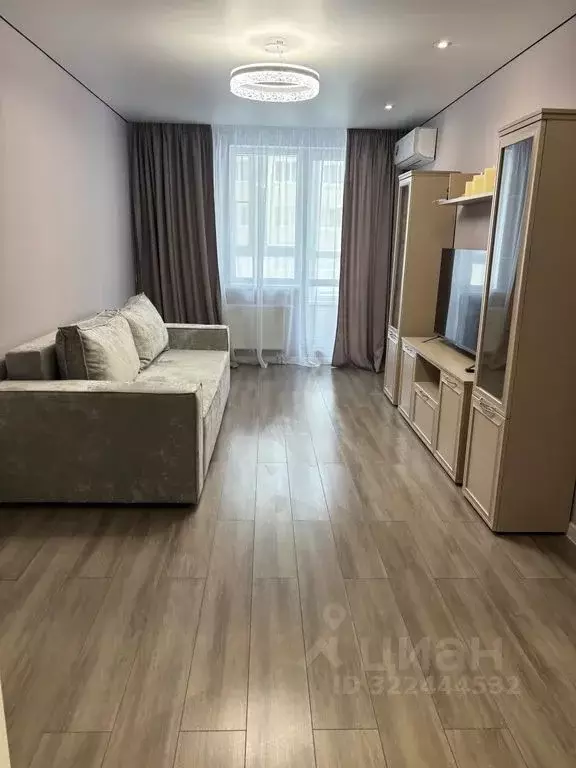 1-к кв. Волгоградская область, Волгоград ул. Расула Гамзатова, 21 ... - Фото 2