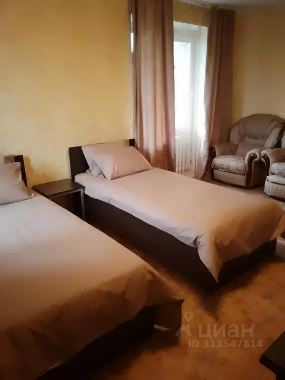 2-к кв. Курская область, Железногорск ул. Никитина, 15 (65.0 м) - Фото 0