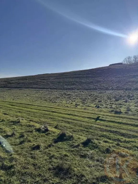 Участок в Крым, Симферопольский район, Трудовское с/пос, с. ... - Фото 0