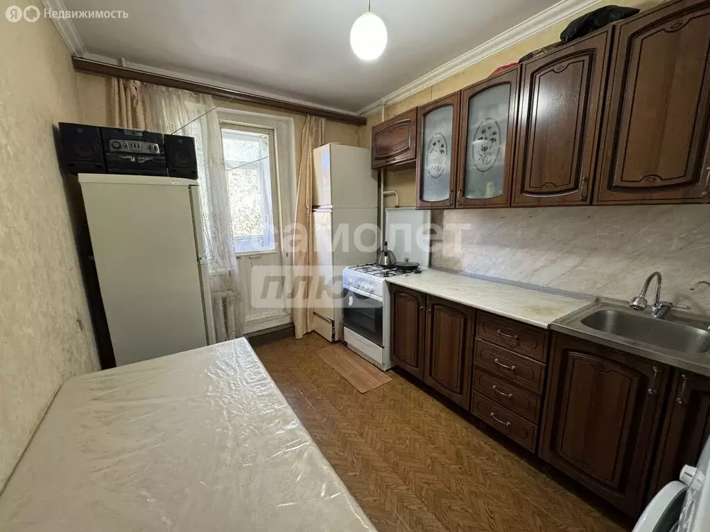 4-комнатная квартира: Каспийск, улица М. Халилова, 24 (84 м) - Фото 0