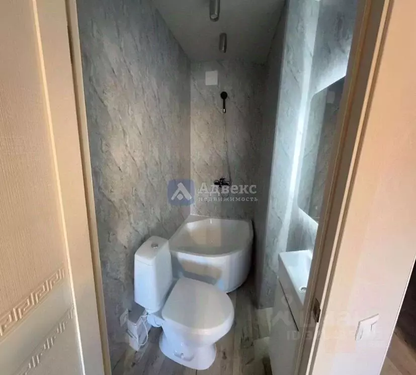 Студия Тюменская область, Тюмень ул. Котовского, 13 (18.0 м) - Фото 2