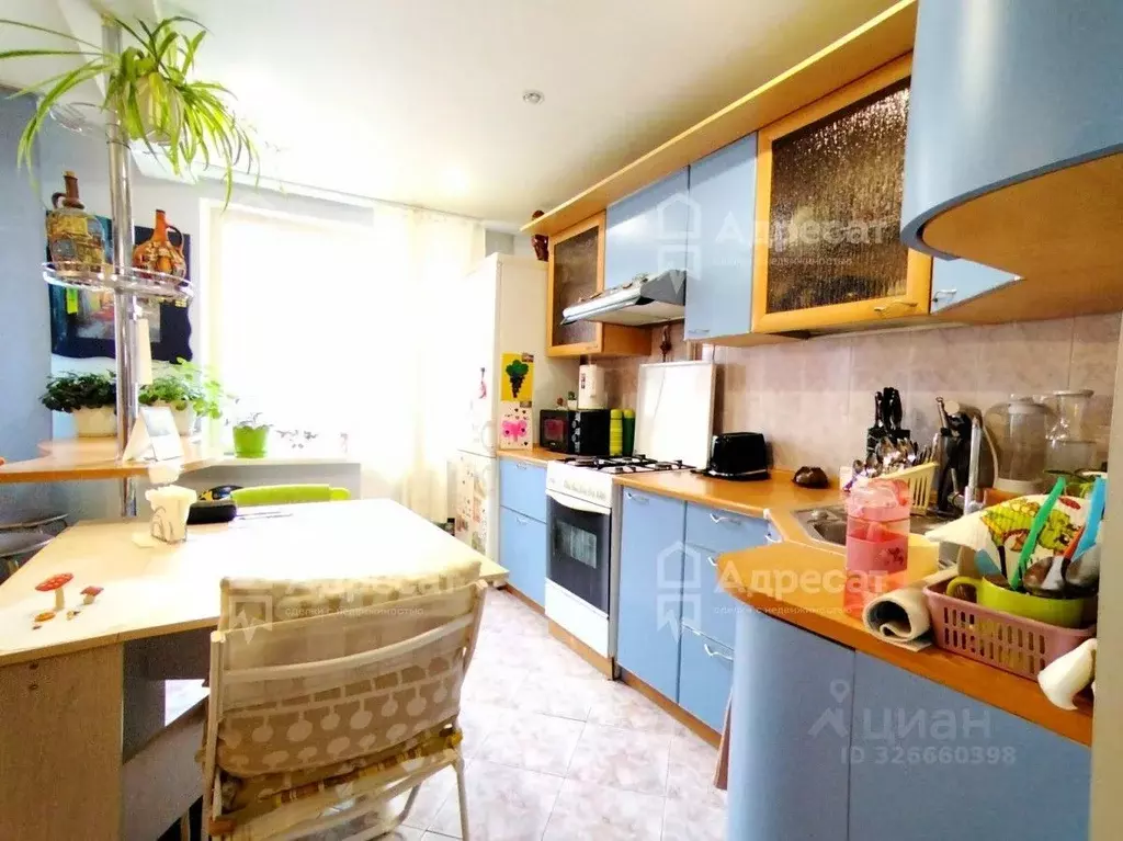 3-к кв. Волгоградская область, Волгоград Нарвская ул., 8 (65.2 м) - Фото 2