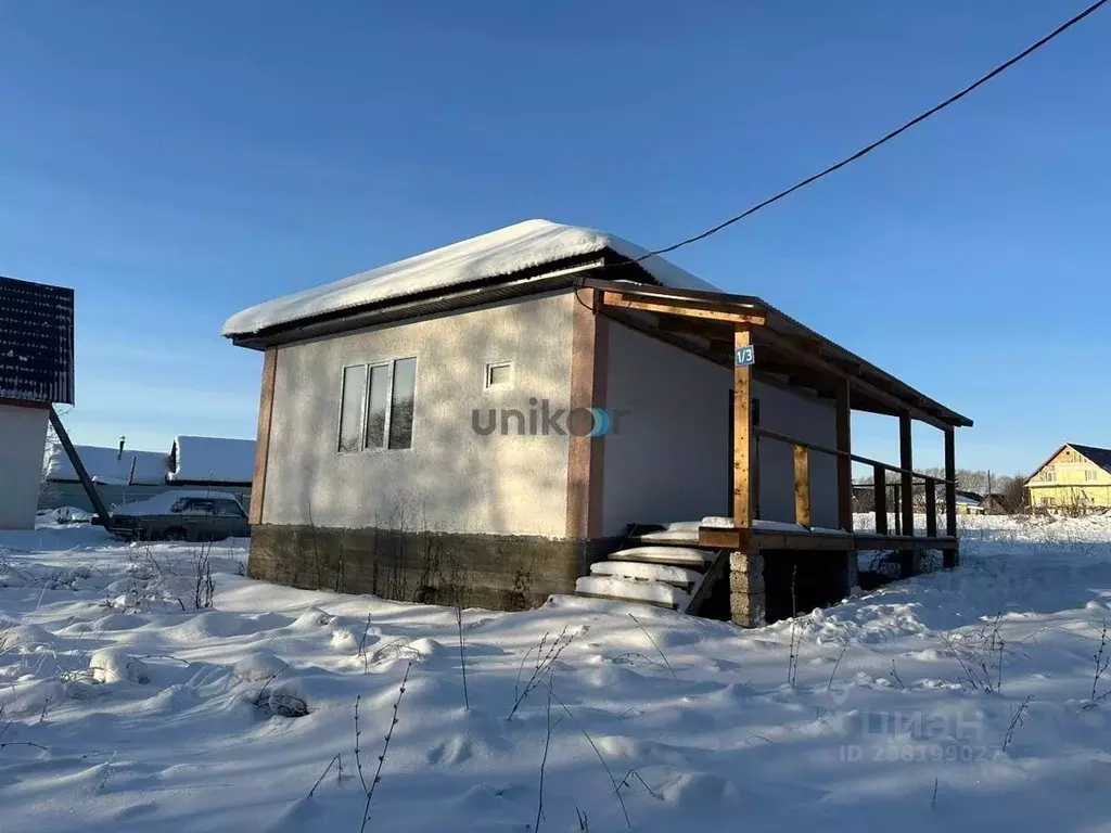 Дом в Башкортостан, Иглинский сельсовет, д. Ягодная ул. Ушакова (60 м) - Фото 0