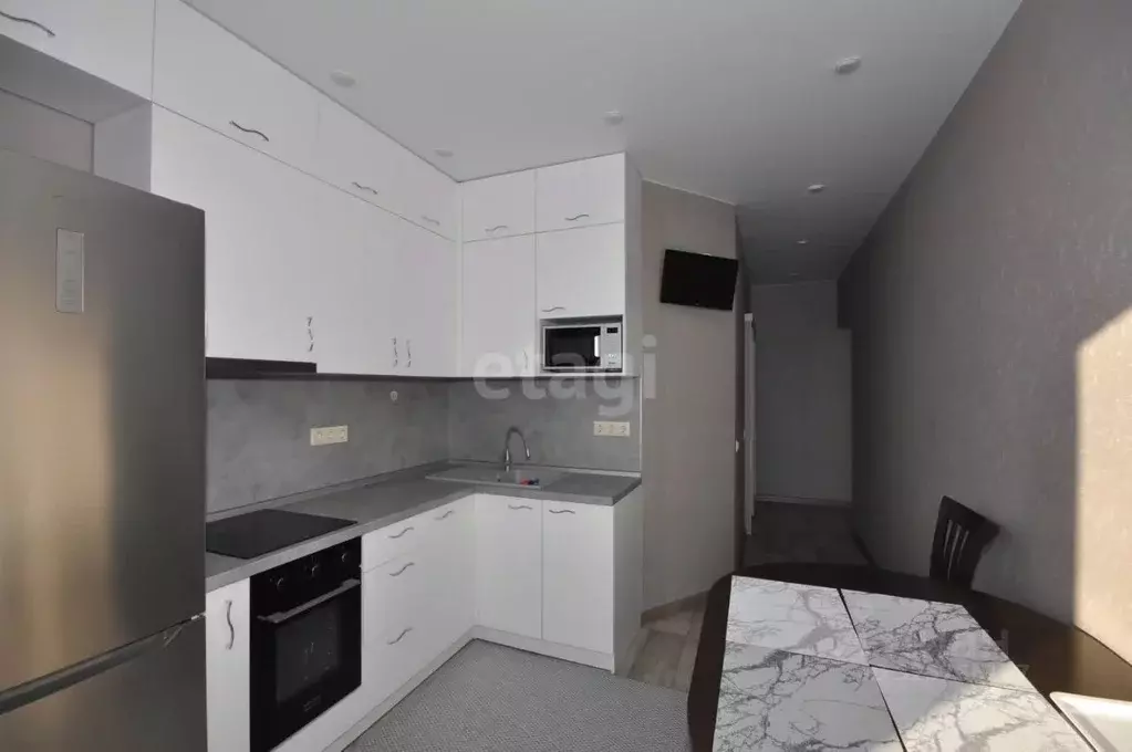 2-к кв. Сахалинская область, Южно-Сахалинск Загородная ул., 2к4 (55.5 ... - Фото 2