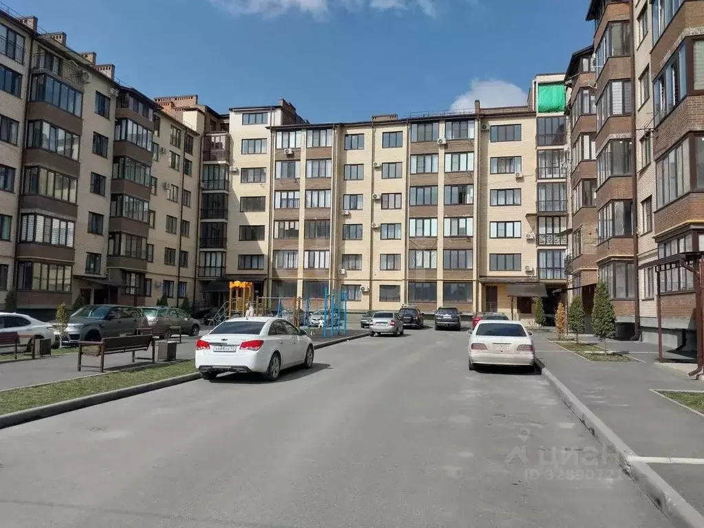 1-к кв. Северная Осетия, Владикавказ просп. Героев Отечества, 6 (50.4 ... - Фото 1