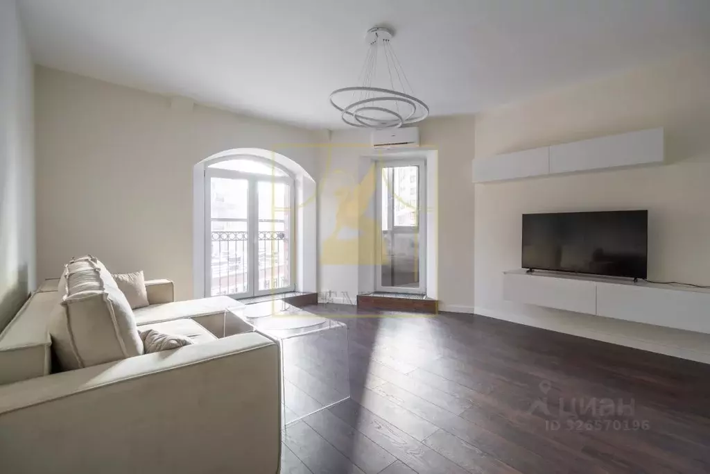 3-к кв. Санкт-Петербург Пулковская ул., 8к1 (110.0 м) - Фото 0